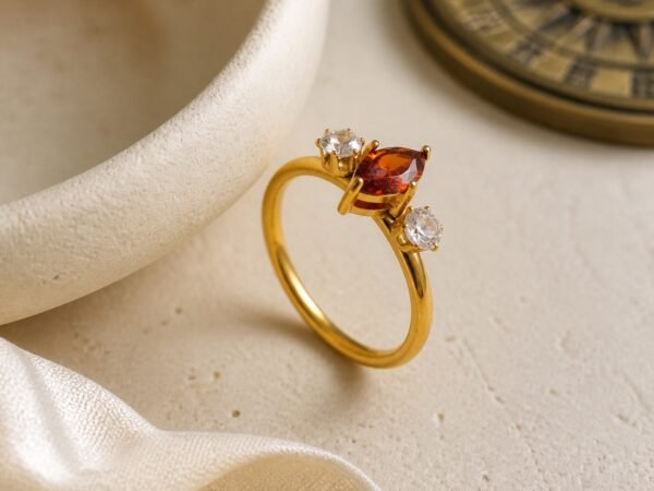 birthstone-marquise-trio-ring-gold-january-garnet-01-main-realistic Gold Birthstone Marquise Trio Rings