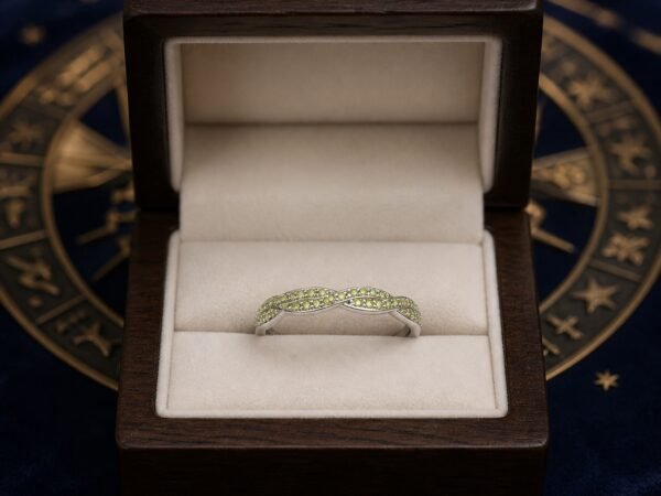 August Peridot Birthstone Wave Pavé Adjustable Ring – Silver