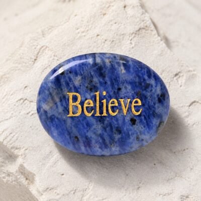 engraved-crystal-intention-palm-stone-collection-sodalite-believe-01-main Sodalite palm stone engraved with Believe