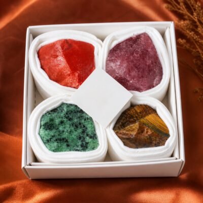 leo-zodiac-four-raw-crystal-gift-set-02-stone-detail Leo Four Raw Crystal Gift Set