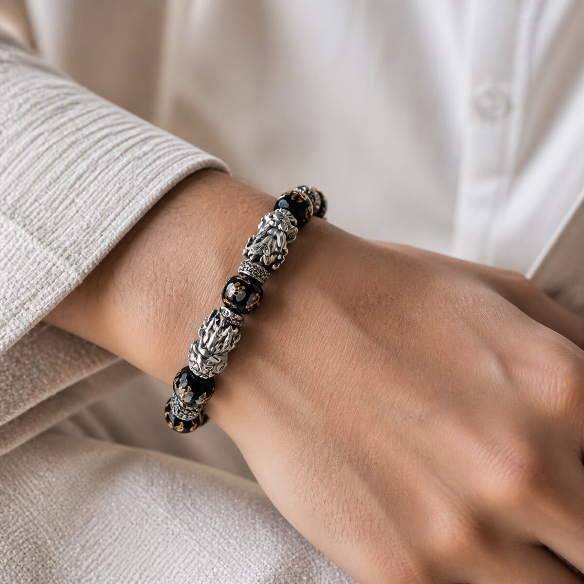 six-syllable-mantra-obsidian-pixiu-bracelet-02-wearing Mantra Guardian Obsidian Pixiu Bracelet