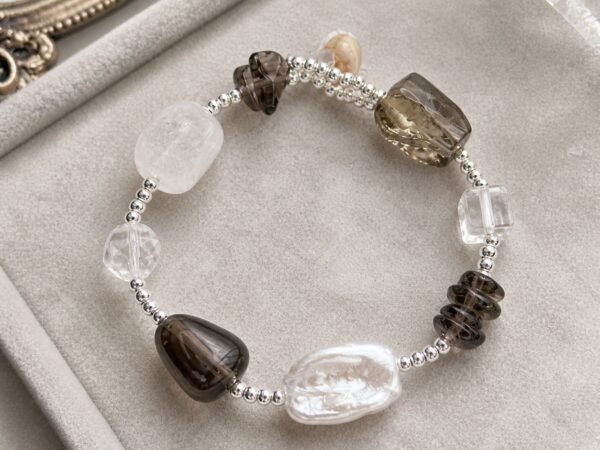 smoky-clarity-quartz-pearl-bracelet-01-main Quartz Pearl Bracelet with clear and frosted quartz, smoky quartz, and a baroque pearl