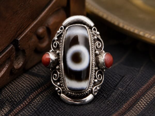 Tibetan Dzi Agate Protection Statement Ring