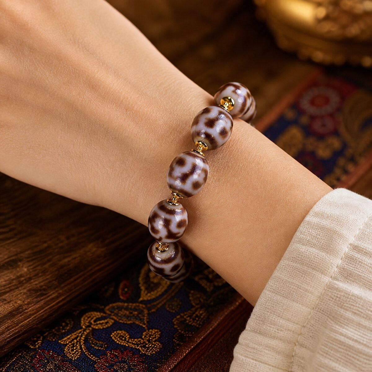 Tibetan Temple-Return Treasure Vase Dzi Bracelet